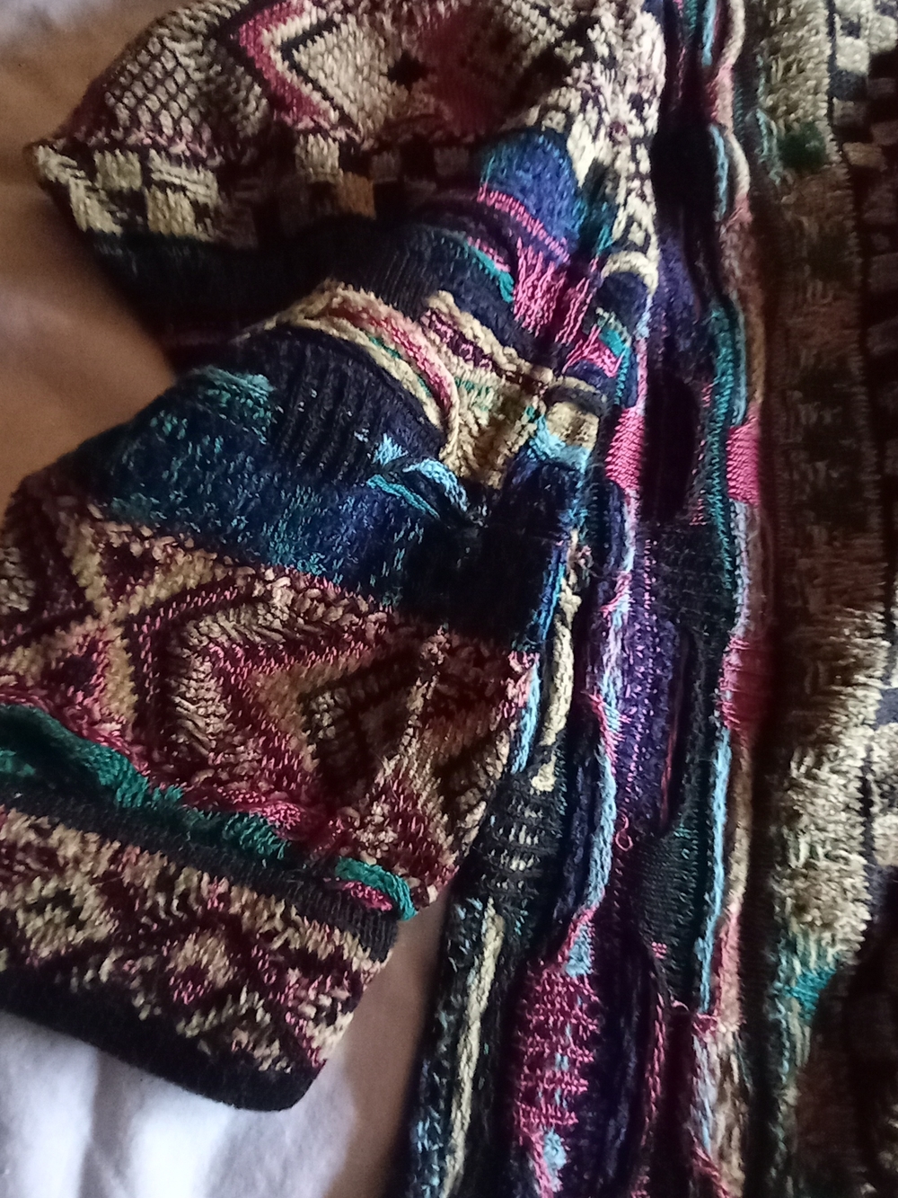Coogi - Picture 3 of 3